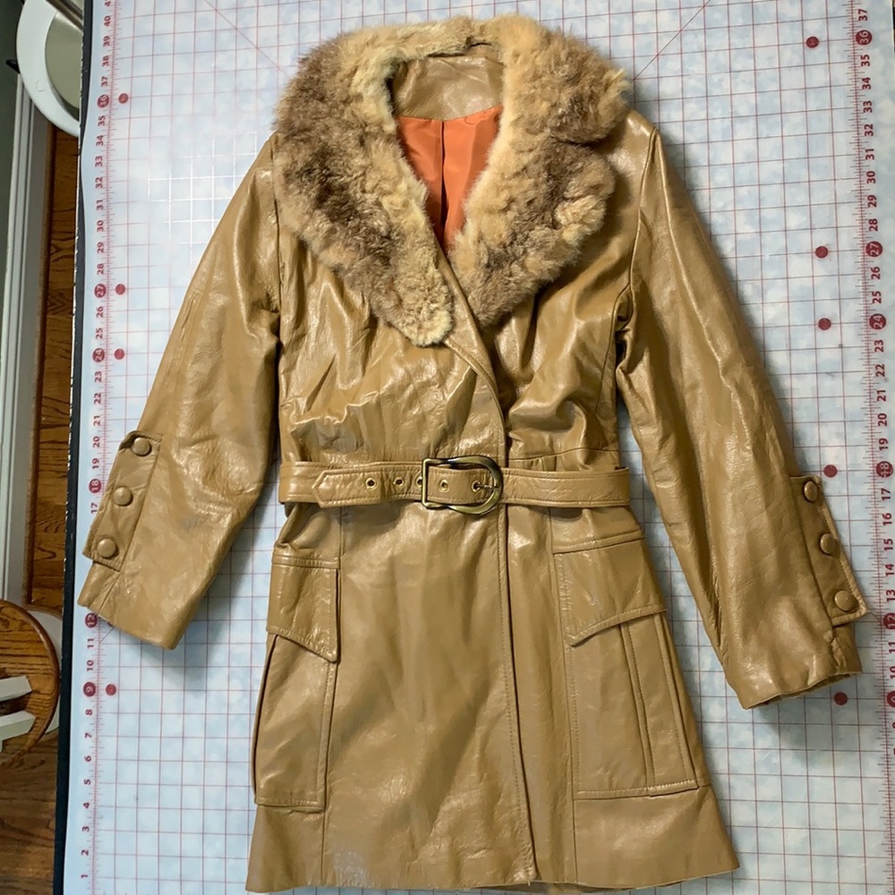 Vintage 1970 camel leather car coat with fur trim